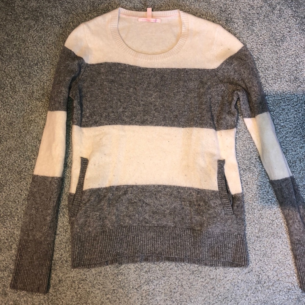 Cashmere striped sweater